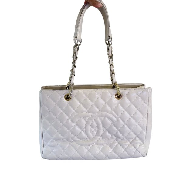 Chanel Women's Grand Shopping Tote (GST) Bag White Caviar Gold Hardware
